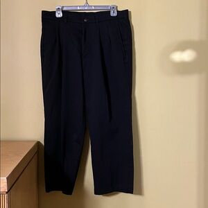 Haggar Men's black Chinos 34x30 excellent like new condition